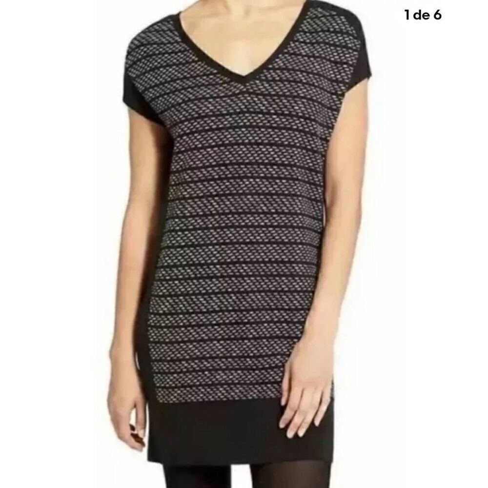 Athleta Sweater Dress Women's Large V Neck Black White